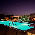 Villa Secret Island Túrlosz