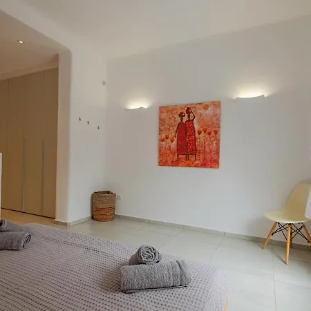 Willa Secret Island Tourlos